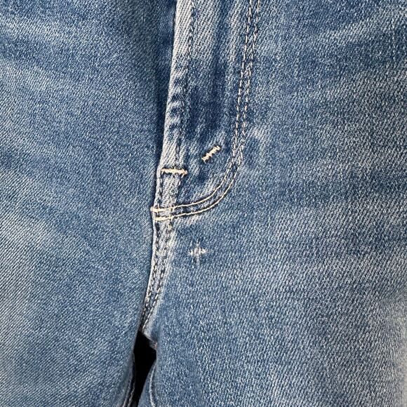 MOTHER Mid Rise Dazzler Ankle Fray in Riding the Cliffside Size 34 - Picture 8 of 13